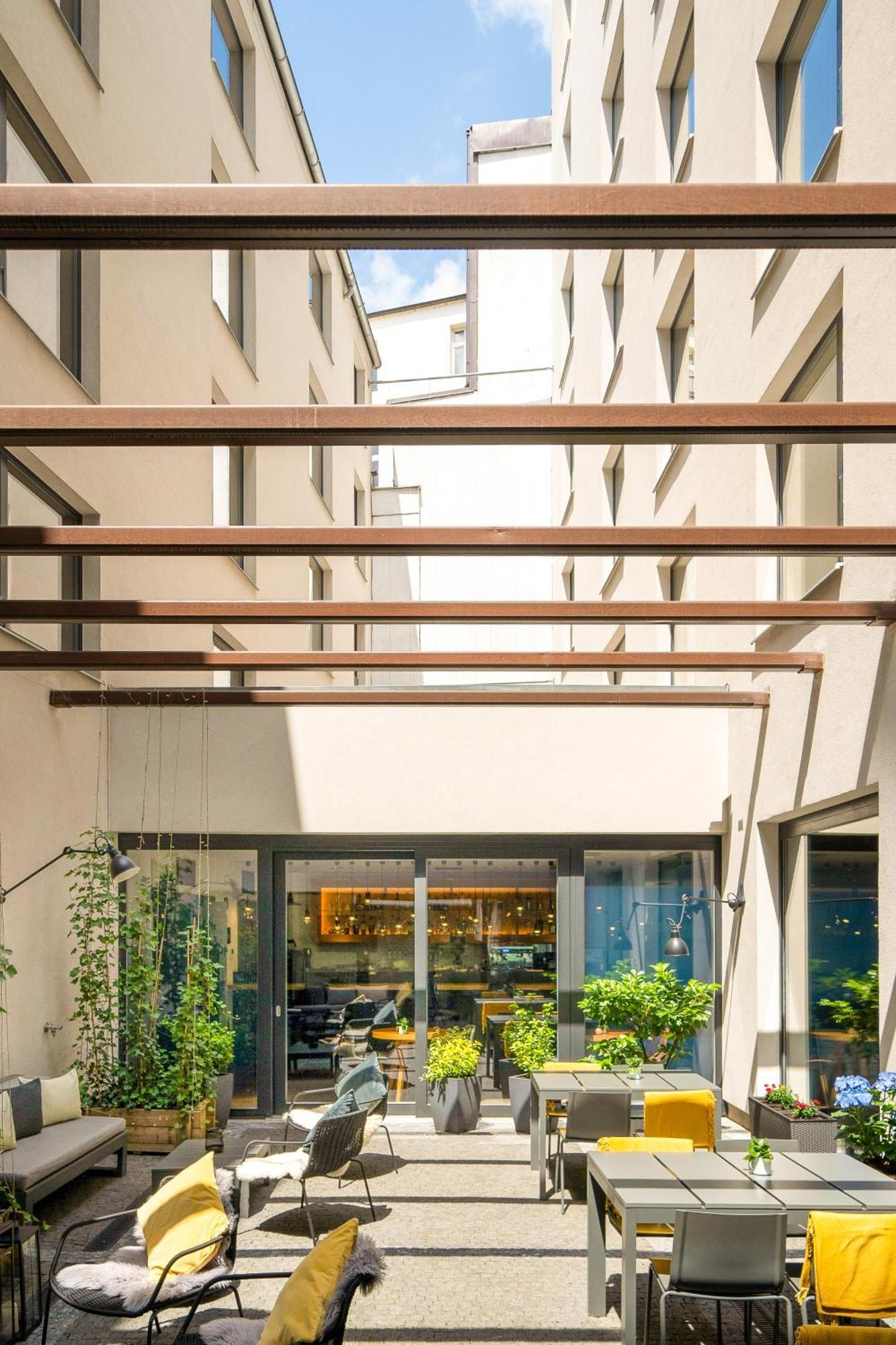 Hotell Innside By Melia Old Town 4*
